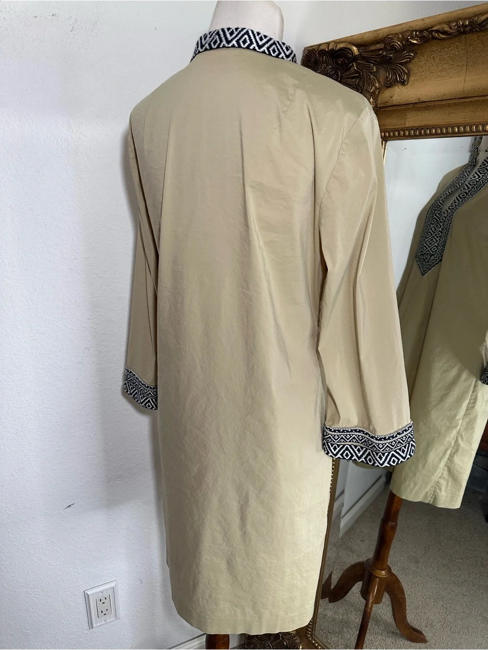 Tory Burch 3/4 Sleeve Embroidered Placket & Cuff Detail Cotton Tunic Dress
